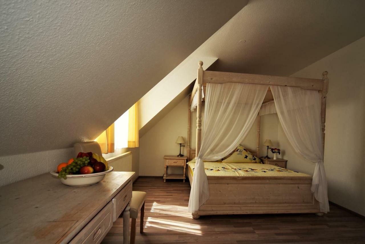 Hotel Restaurant Normandie Schildow Bagian luar foto