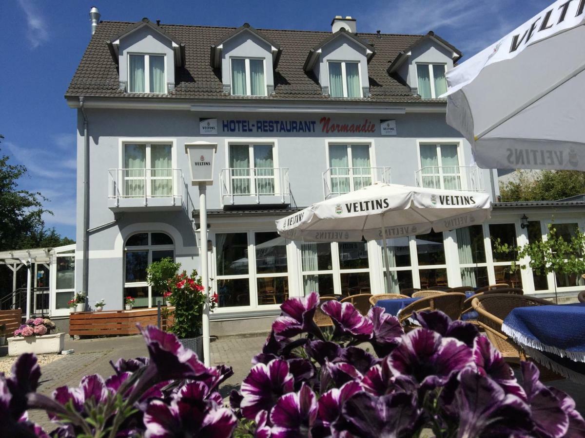 Hotel Restaurant Normandie Schildow Bagian luar foto